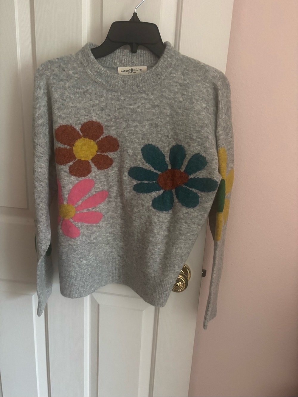 Natural Life Womens XS Gray Floral Knit Pullover Sweater Crew Neck Ribbed Trim